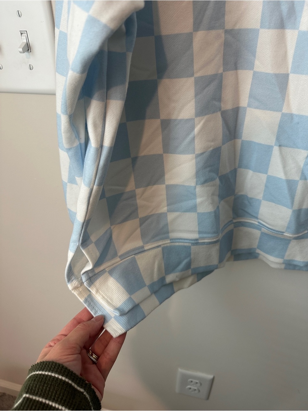 Checkered pullover - Picture 3 of 3